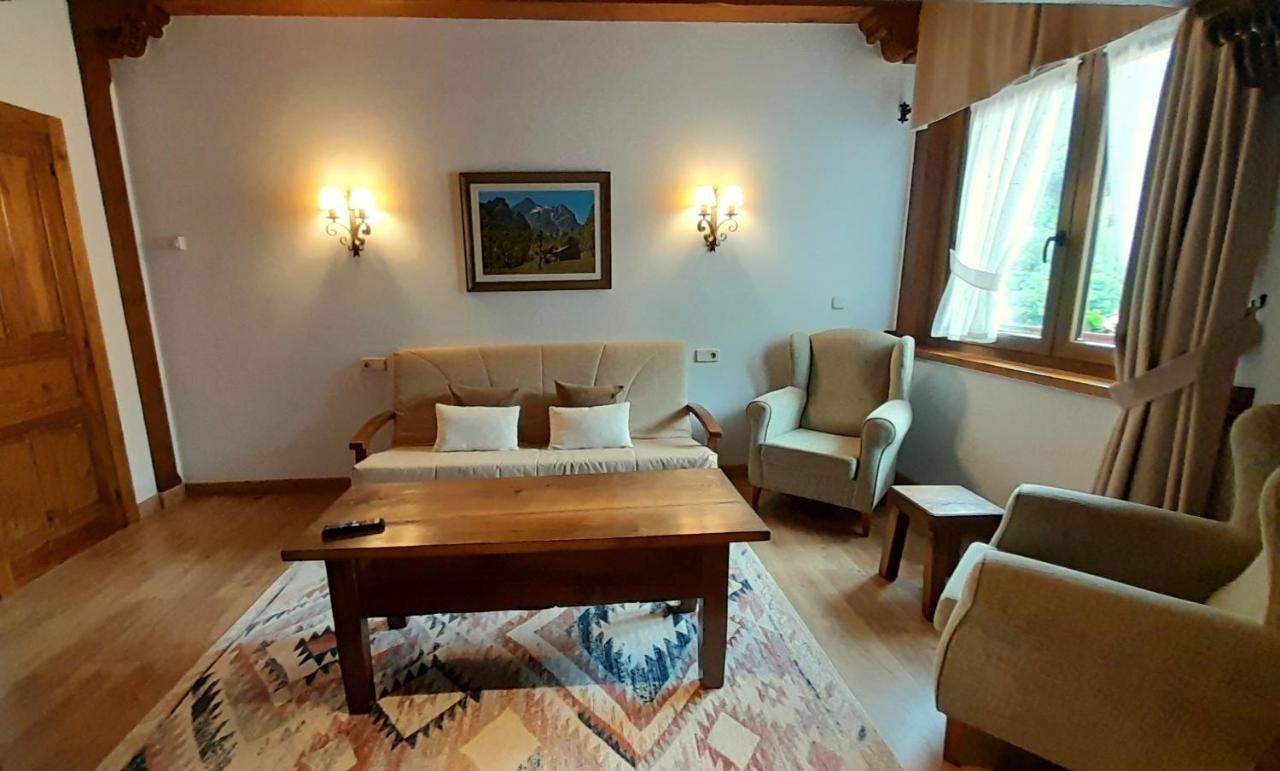 Apartamentos El Haya Cosgaya Εξωτερικό φωτογραφία
